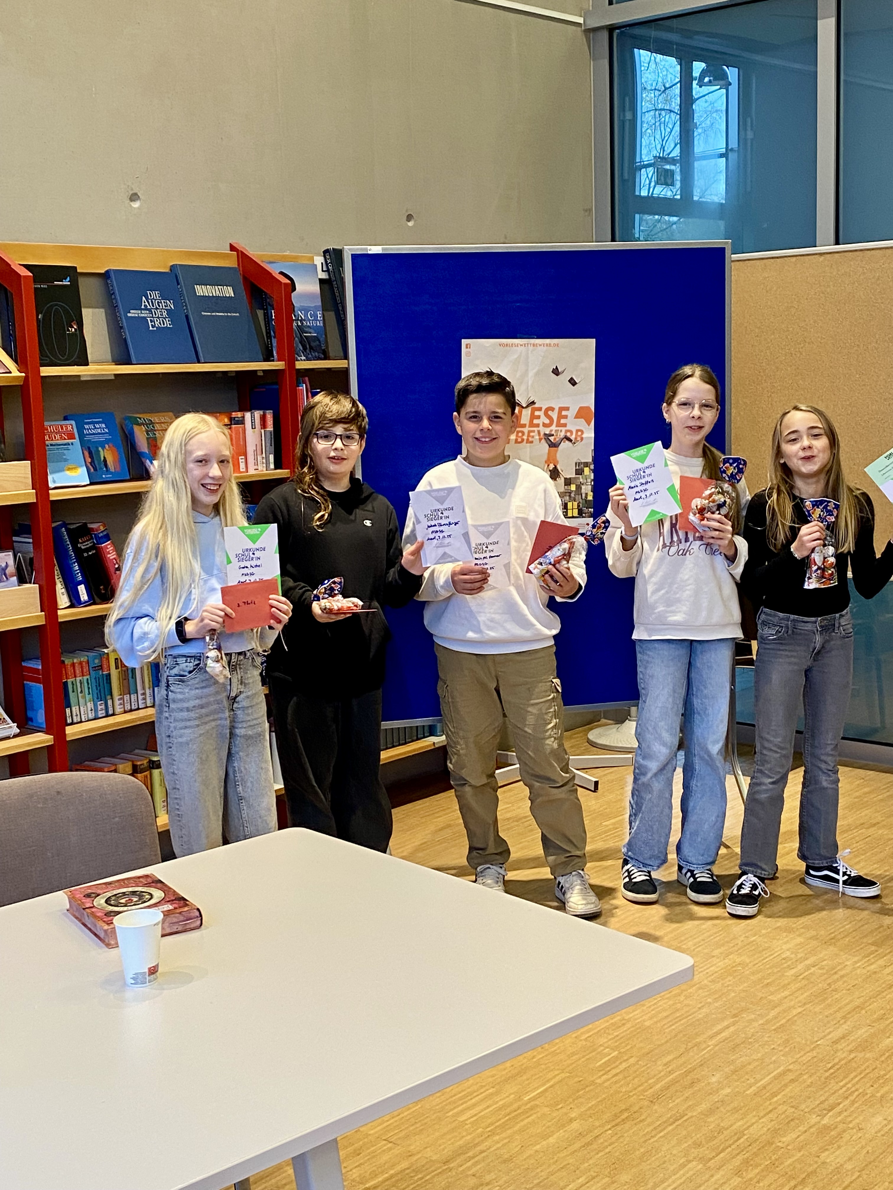 2025 12 08 Vorlesewettbewerb 12